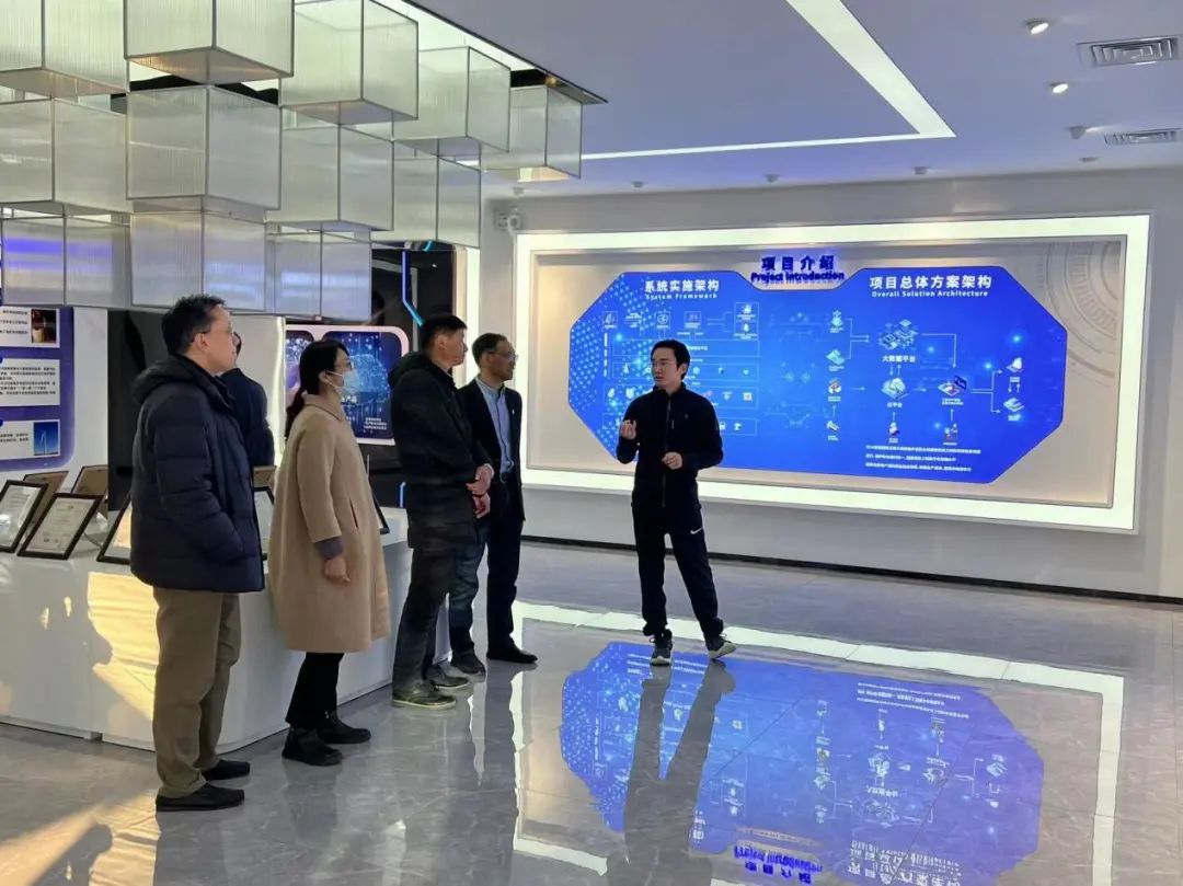 青岛市科技服务中心领导莅临明思为调研交流